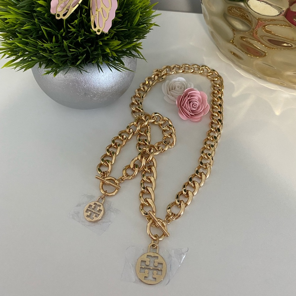 New 2021 Tory Burch Toggle Necklace/Bracelet Set